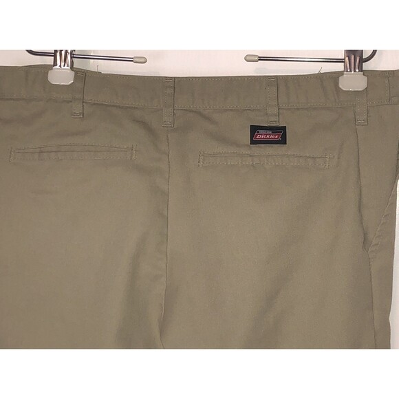 Dickies Men's Twill Slim Straight Work Pants, Khaki, 32x30 - Gentley used MINT - Picture 4 of 5